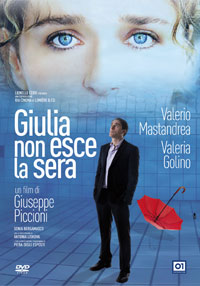 giulia-non-esce-la-sera_dvd-cover