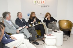 Presentazione a Cannes del Fondo Cinema della Regione Lazio, Assessore Fabiana Santini, Laura Delli Colli, Dario Argento, Domenico Procacci